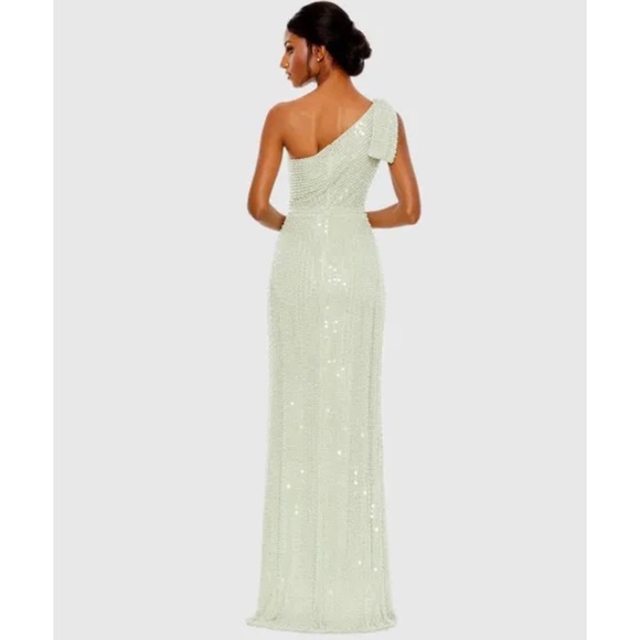 NWT Mac Duggal Pearl Embellished Soft Tie One Shoulder Gown - size 2 - Picture 2 of 9